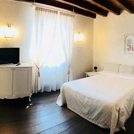Relais Mondotella Landhaus *